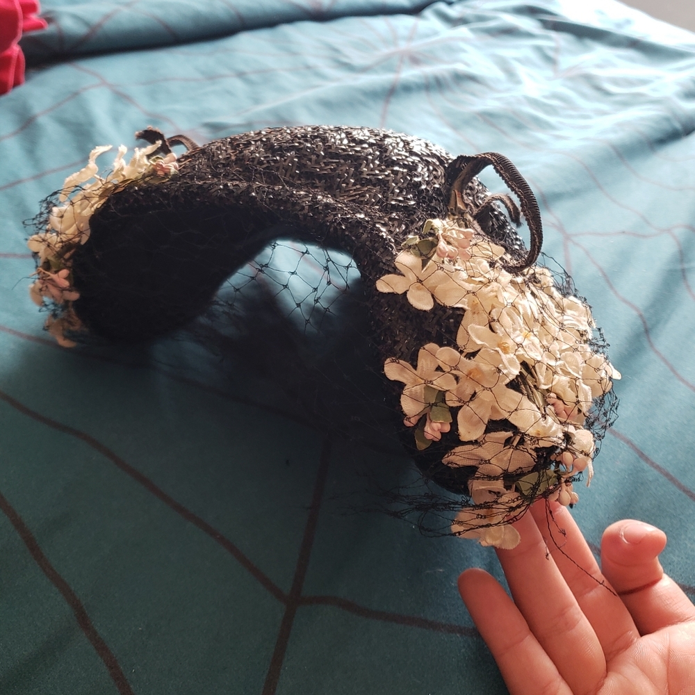1950s black straw floral hat